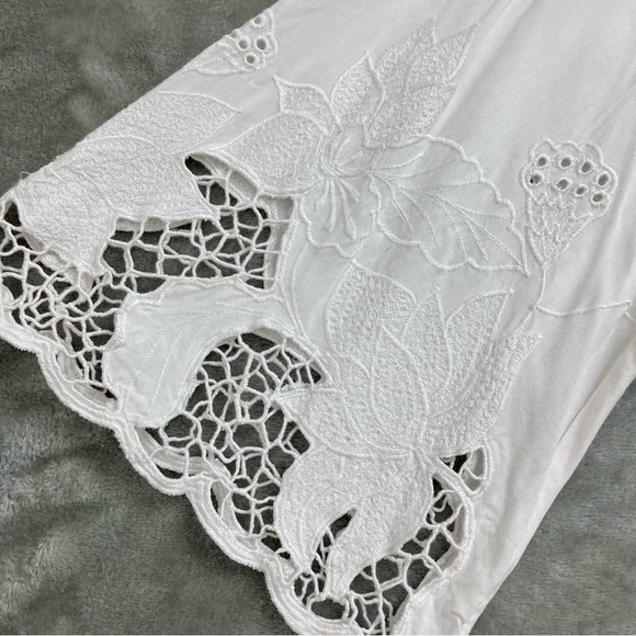 Soft Surroundings White Button Front Top Bell Sleeve Embroidered Crochet Hem S - Picture 5 of 9